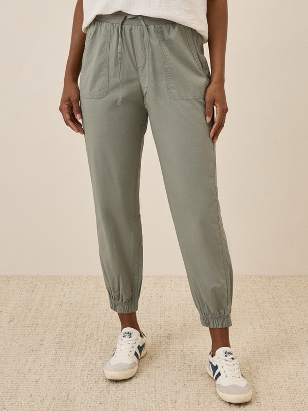 Pact Women’s Stretch Poplin Jogger Shadow Green Size Small